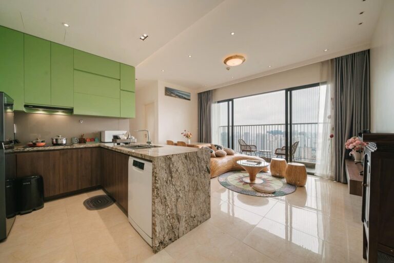 Căn 3PN tòa C1-34XX hana luxe stay homestay dcapitale tran duy hung z6971344048569 10e743c89fee20f14c7e860fa61c71ee