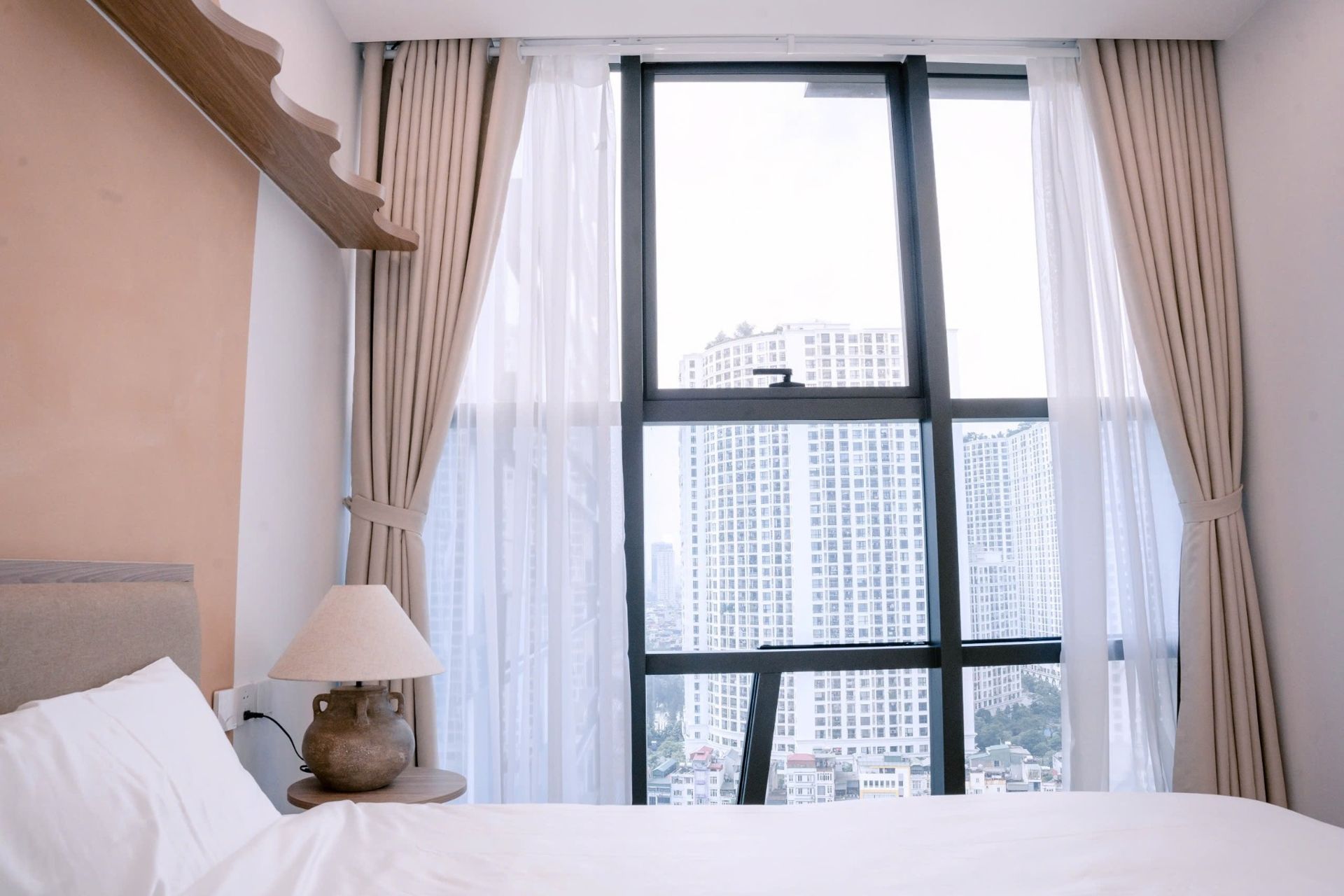 the-ninety-complex-90-lang-bathroom-modern