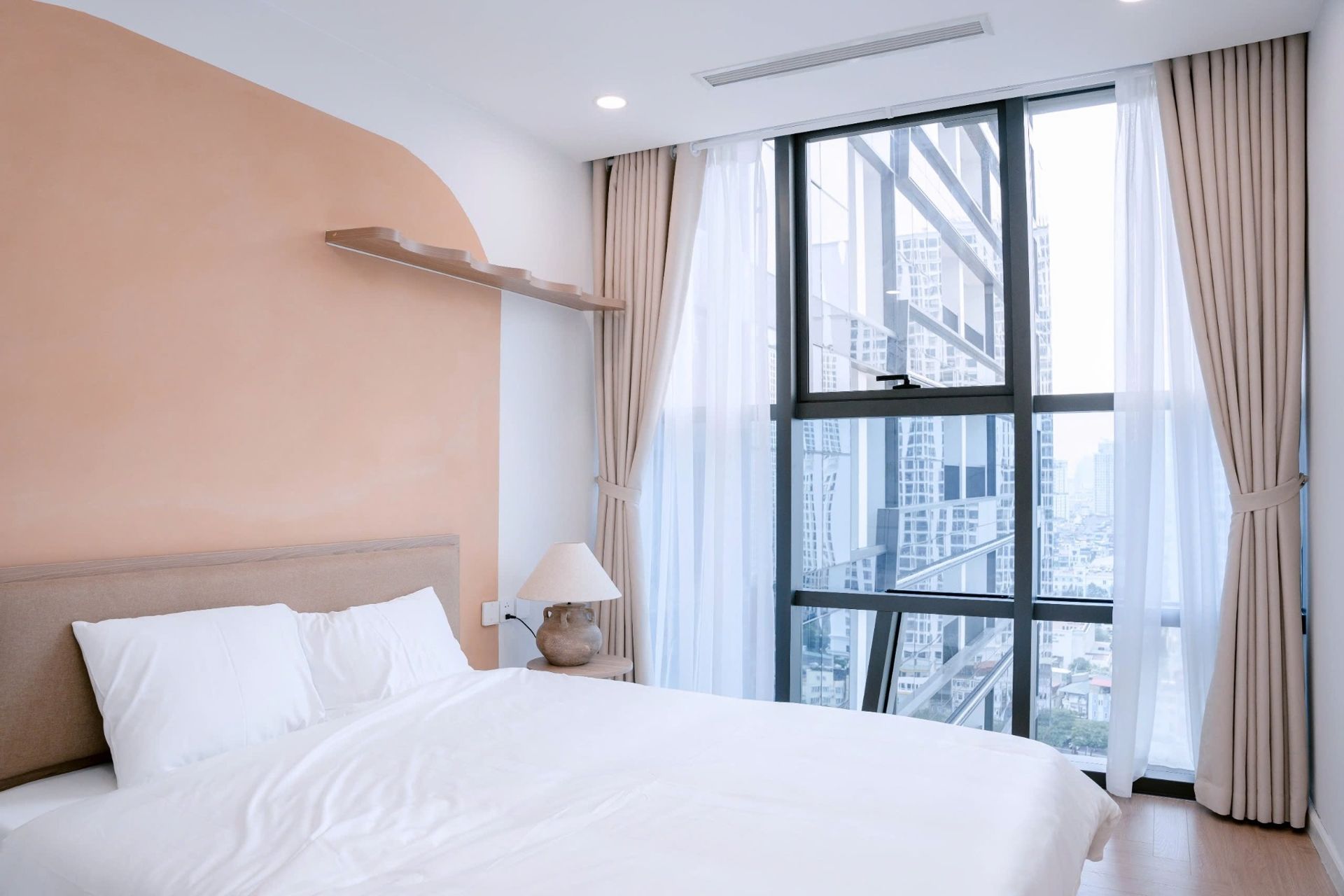 the-ninety-complex-90-lang-bedroom-city-view