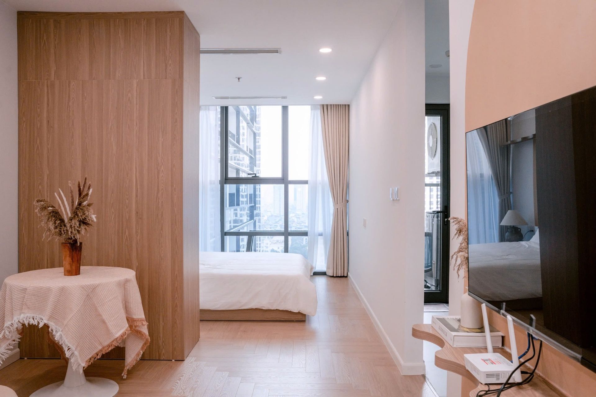 the-ninety-complex-90-lang-bedroom-wardrobe