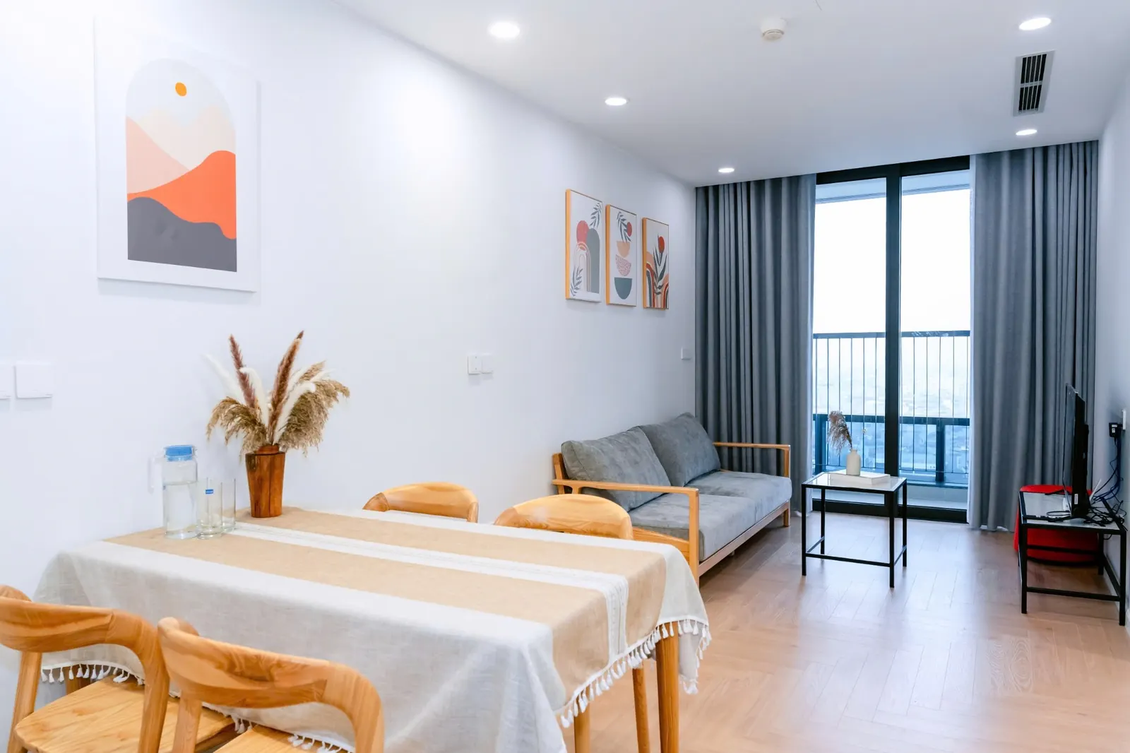 Căn 2 ngủ thường tầng trung hanaluxestay-apartment-03